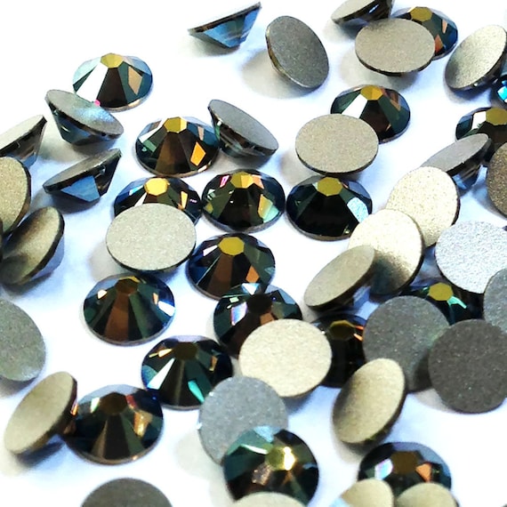 Crystal Iridescent Green (001 IRIG) Swarovski 2058 Flatbacks No