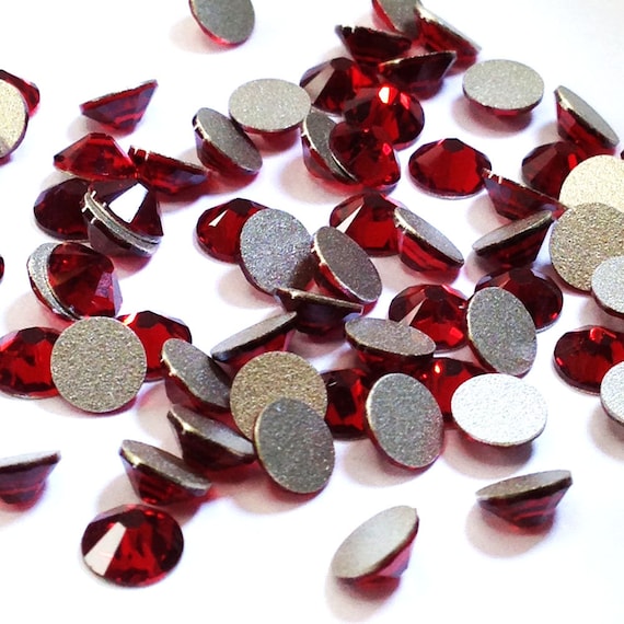 Indian Siam (327) Swarovski 2088 XIRIUS 20ss Crystal Flatbacks No