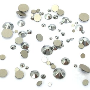 144 pcs - Crystal Light Chrome (001 LTCH) Swarovski 2058/2088 flatbacks rhinestones silver mixed Sizes ss5, ss7, ss9, ss12, ss16, ss20, ss30