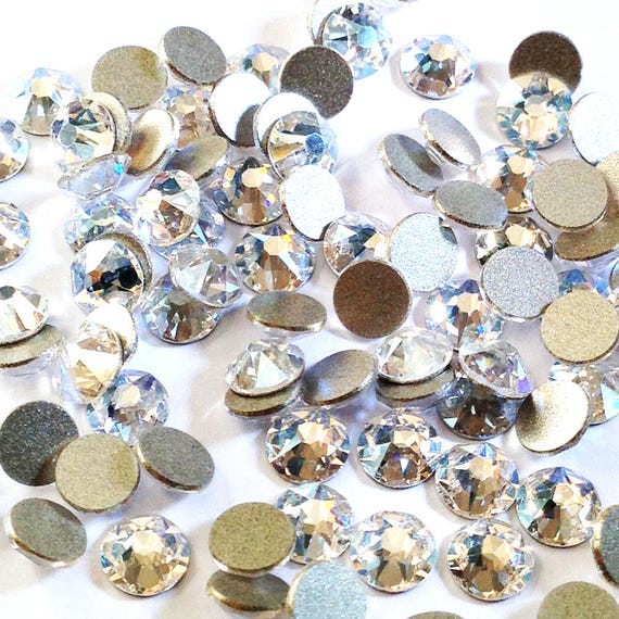 Crystal Moonlight (001 MOL) Swarovski 2088 XIRIUS 34ss Flatbacks