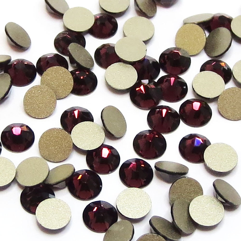 Burgundy (515) Swarovski 2088 XIRUS 30ss Crystal Flatback No