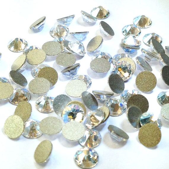 Crystal Moonlight (001 MOL) Swarovski 2088 XIRIUS 20ss Crystal