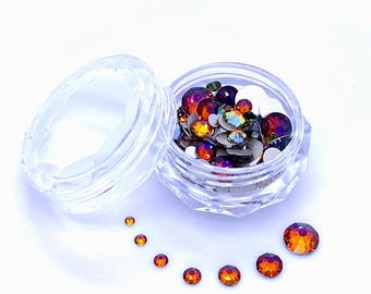 144 pcs - Crystal Volcano (001 VOL) Swarovski 2058/2088 Flatbacks Assortiment de tailles différentes pour nail art 2 mm à 6 mm * Avec étui de rangement