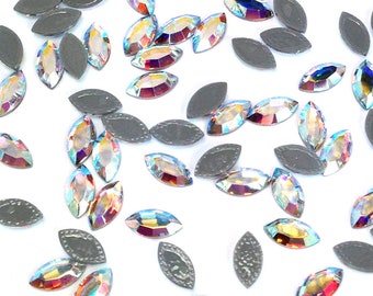 24 pcs - Swarovski 2200 Navette Flatbacks Thermocollant pour nail art, 4 mm x 2 mm, strass Crystal AB (001 AB) * Pas de tarifs vers les États-Unis