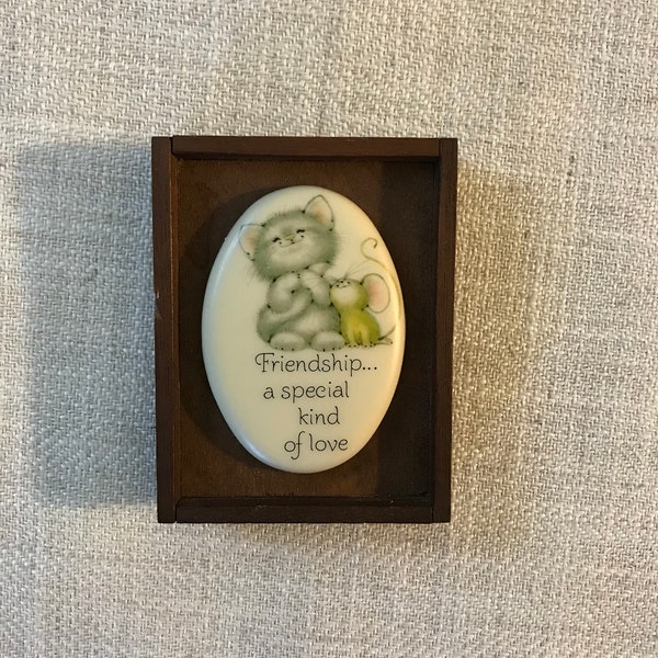 Little Gallery by Hallmark Cards, Genuine Walnut Frame, Framed Oval, Friendship is a Special Kind of Love, Gift for Friend, Kitten and Mouse