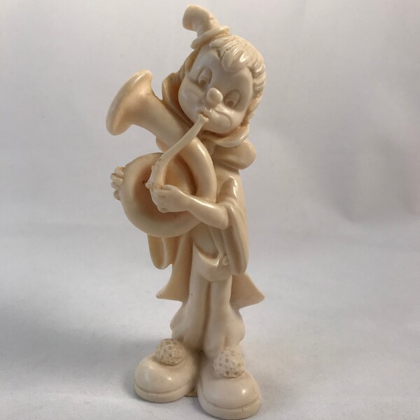 Firmado Charles Serouya & Sons Clown Figurine Made in Italy, White Rosin Clown Figure, Child's Room Decor, Ivory Colored Clown Figure