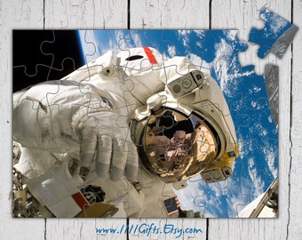 DIY Astronaut Puzzle * 35-Pcs Printable Jigsaw Puzzle for Kids & Adults * Space, Astronomy, Planets * Crafts, Scrapbooks * Instant Download