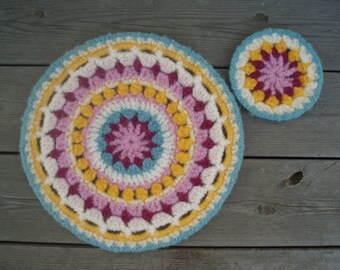 Placemat and coaster set, crocheted and felted wool (1536,1537)