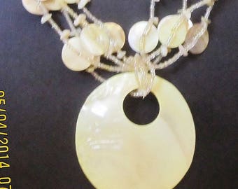 retro Shell Necklace Yellow & bone white Beads choker New Jewelry