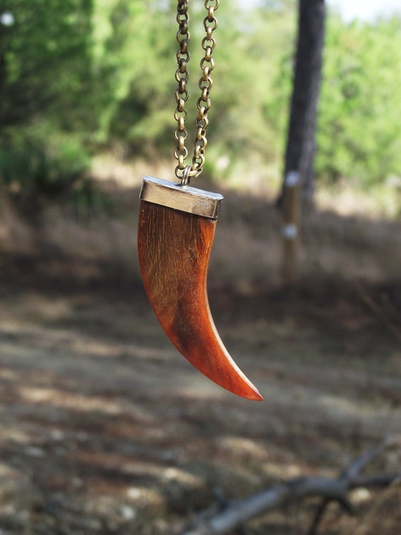 Collar Colmillo CORAZÓN SALVAJE 99928370340
