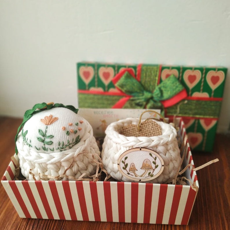 Cottagecore Gift Box Embroidery Pincushion Small Basket Etsy