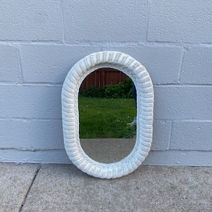 Vintage White Wicker Mirror / Hanging Mirror / Oval Mirror / Vintage Home Decoration