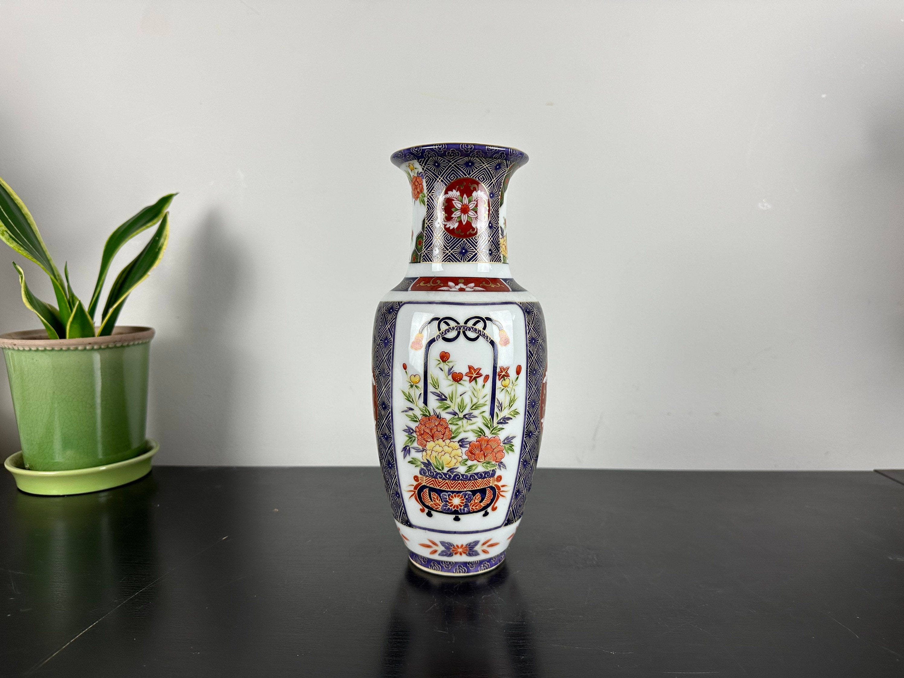 Vintage Japanese Toyo Floral Vase / Japanese Porcelain Vase
