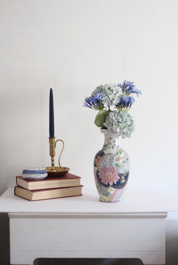 tobacco leaf vase Vintage Lowes Toft Mottahedeh Bulbous 14" century export porcelain prized for its vibrant color and botanical detail Vintage Chinese Porcelain Tobacco Leaf