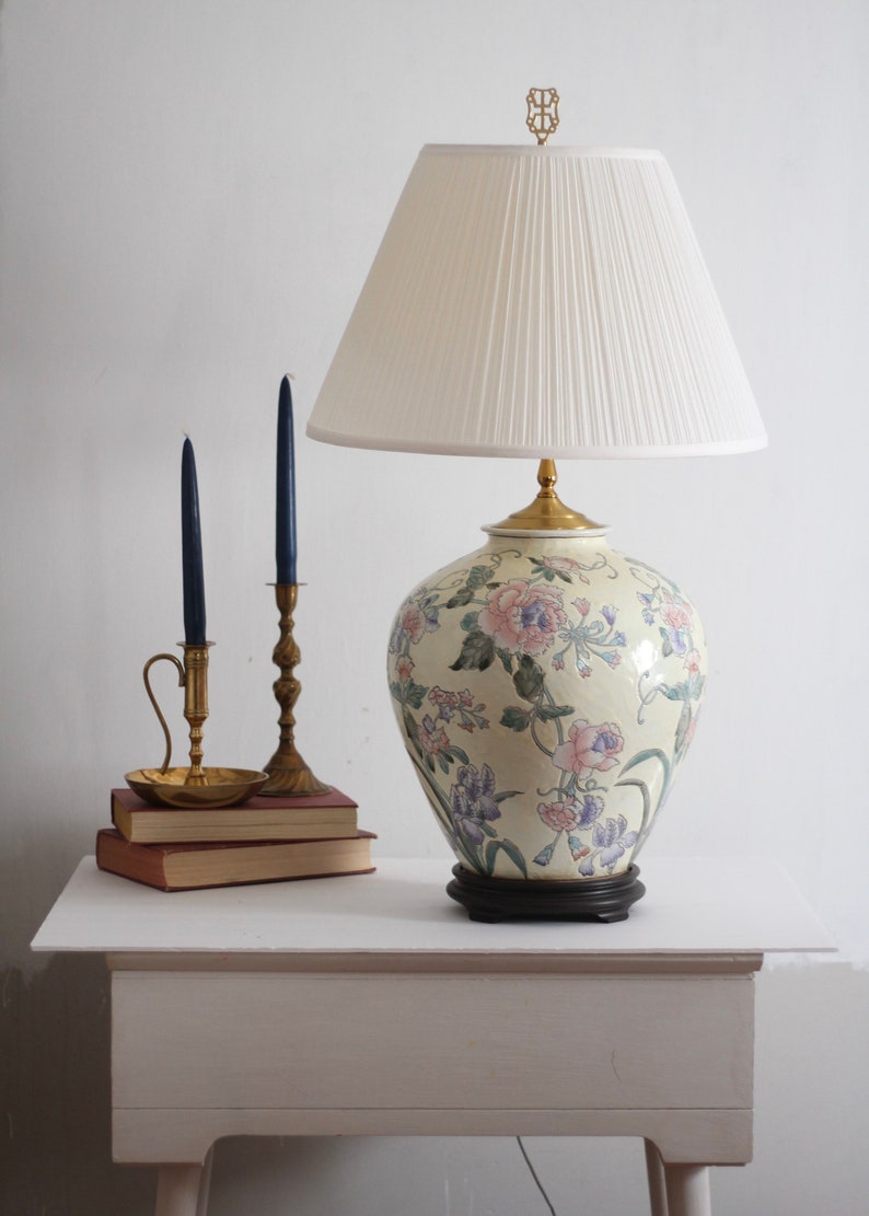 Vintage Large Floral Ginger Jar Table Lamp / Asian Porcelain Flower Table Lamp / Lighting / Vintage Home Decoration image 2