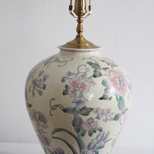 Vintage Large Floral Ginger Jar Table Lamp / Asian Porcelain Flower Table Lamp / Lighting / Vintage Home Decoration image 3