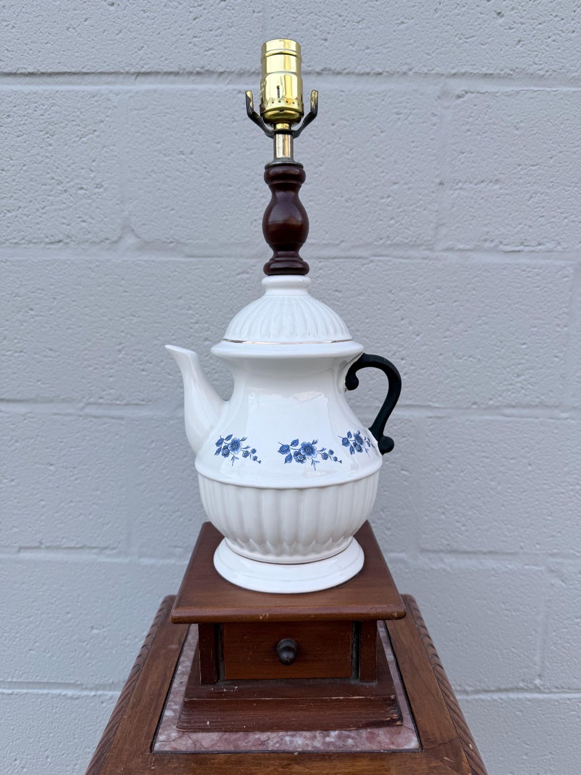 Vintage Porcelain Teapot Table Lamp on Wood Base - Blue & White Floral Cottagecore, photo 2 of 5
