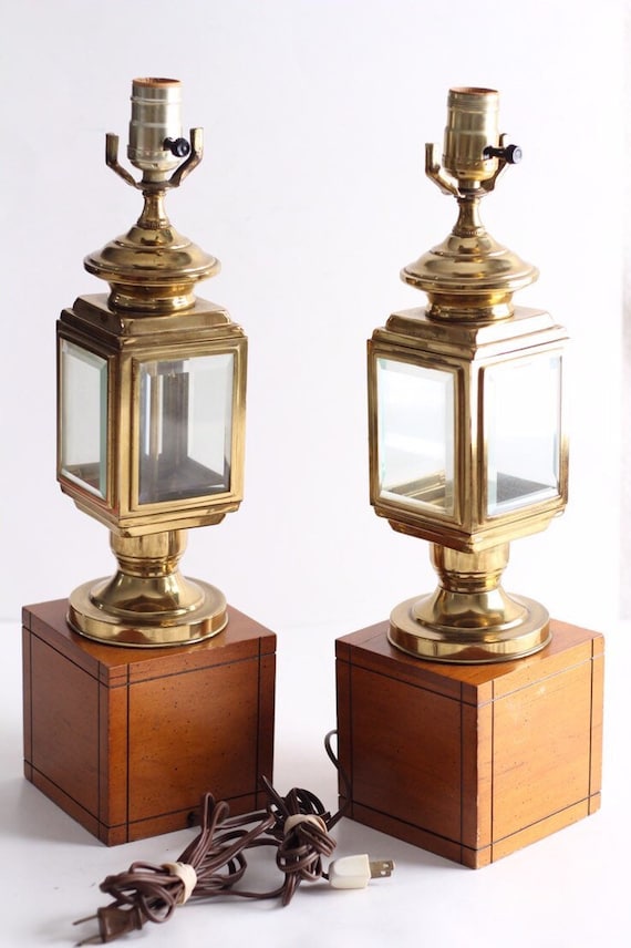 A Pair of Vintage Frederick Cooper Lamps / Glass and Brass Table Lamps / Frederick  Cooper Lamps -  Canada