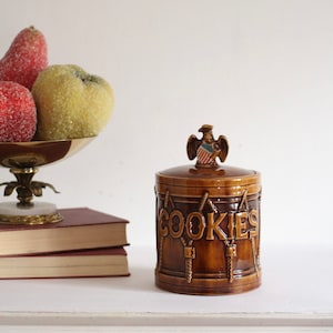 Vintage Collectible Spirit of 76 American Eagle Cookie Jar / Biscuit Jar / Kitchen Decoration