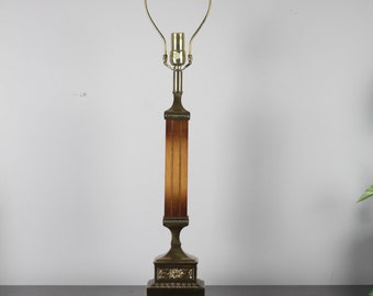 Große Vintage Holz und Messing Tischlampe / Beleuchtung / Vintage Dekoration für Zuhause