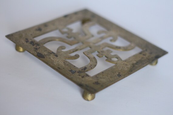 Vintage Etched Chinese Brass Trivet, Chinoiserie Decor / Home Decor
