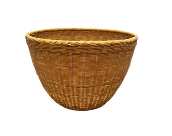 Large Vintage Wicker Basket / Rattan Planter / Boho / Vintage Home Decoration