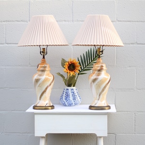 Vintage Mid Century Marble Glazed Ceramic Ginger Jar Styled Table Lamps / Vintage Home Decoration / Set of 2 Vintage Lamps