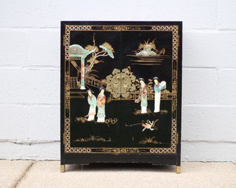 Vintage Chinese Oriental Black Lacquer 2 Door Cabinet / Chinoiserie Nightstand / Mid Century / Vintage Home Decoration