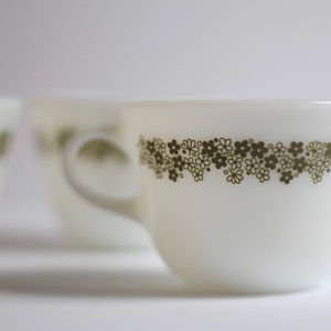 Vintage Pyrex Spring Blossom Cups / Pyrex Mugs Set of 3