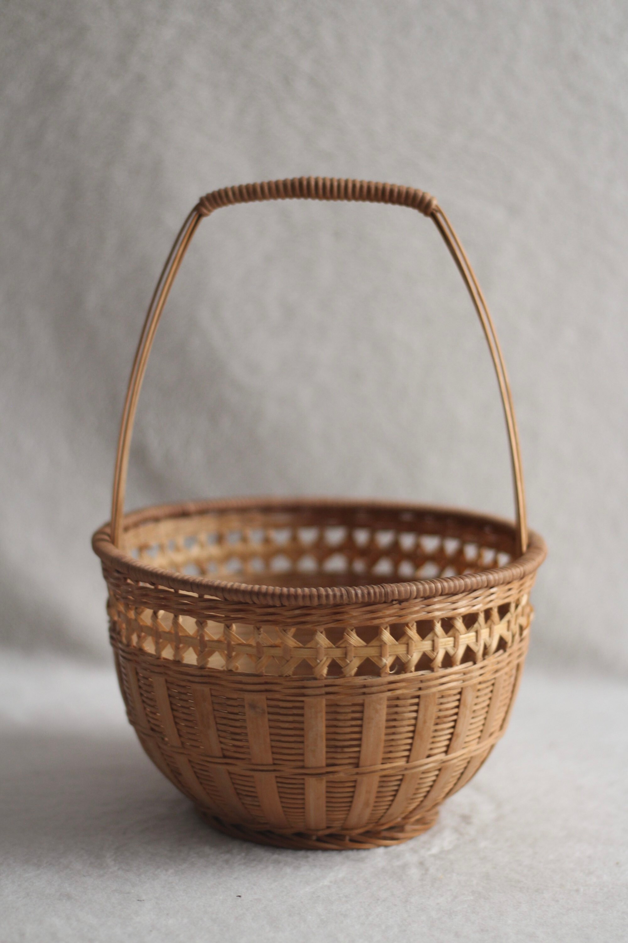 ヴィンテージ籐バスケット / 籐竹バスケット / ボヘミアン装飾