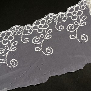 Embroidered lace 1993.