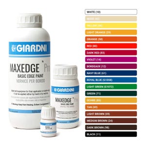 Può includere: Tre flaconi in plastica bianca di vernice per bordi Giardini Maxedge Pro di varie dimensioni, accompagnati da una tabella colori verticale che mostra sedici campioni di colore distinti con etichette come Bianco, Beige, Giallo, Arancione, Rosso e Nero.