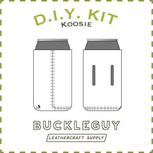Peut inclure: Kit de bricolage Koosie pour fabriquer un refroidisseur de canettes en cuir. Le kit comprend deux patrons pour un refroidisseur de canettes avec une couture cousue et un refroidisseur de canettes avec deux découpes. Le kit est de Buckleguy Leathercraft Supply.