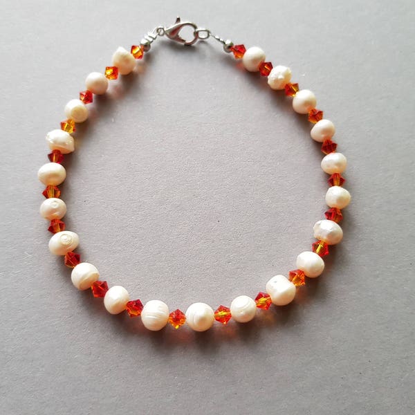 Bracelet de perles d'eau douce et cristaux - Fabriqué à la main avec des cristaux Swarovski Fireopal et fermoir sans nickel.