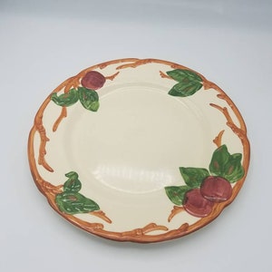 Lovely Vintage Franciscan Pottery Apple Pattern Dinner Plate