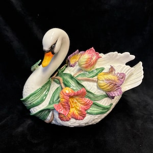 Belle Soufleuir Soufleuir 3点セット Vintage Fitz & Floyd Tulip 3.75 QT Swan Soup Tureen - Etsy