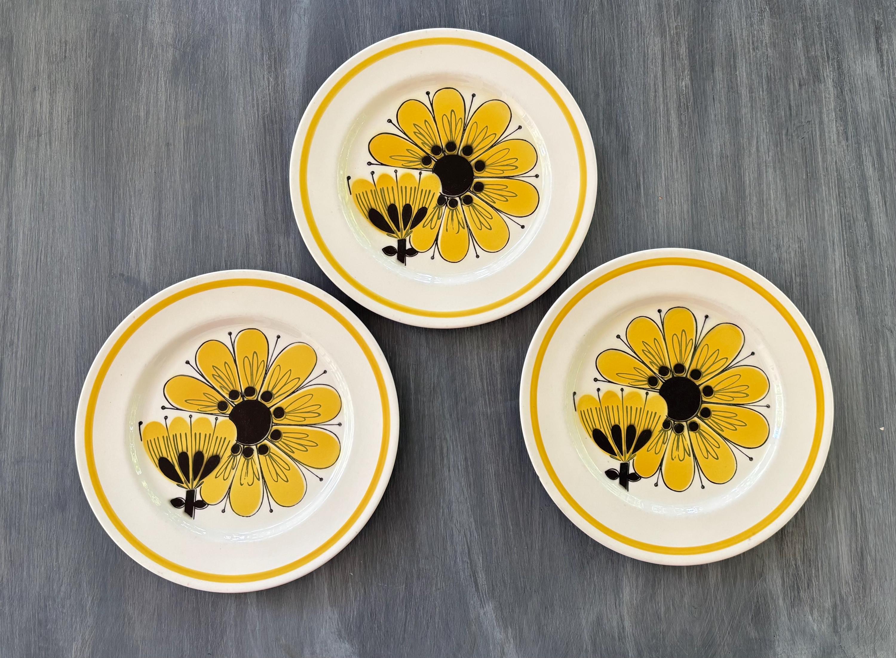 Vintage Mikasa Mediterranea “desert Flower” 8 Inch Plate - Etsy