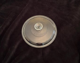 Vintage Pyrex Lid G1C A, 624 C  for 8.5 to 8.75 Inch Wide Casserole Dish