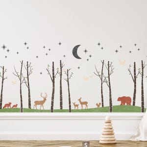 Stencil da parete per dipingere fai da te la cameretta dei bambini - Stencil con bordo di foresta di betulle e animali del bosco di Dizzy Duck