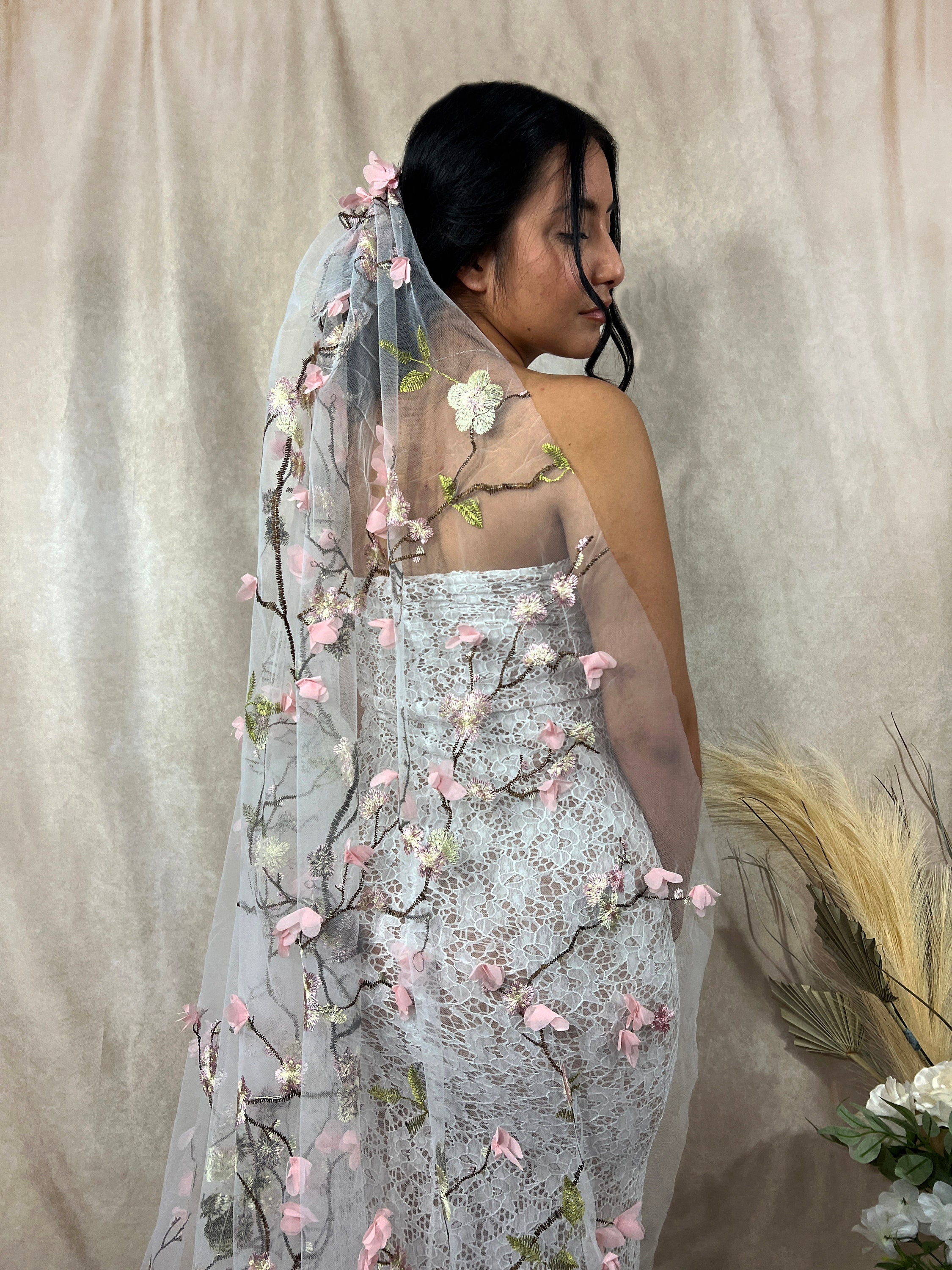 Secret Garden Bridal Veil, Colored Flower Veil, Flower Embroidered ...