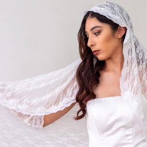 Juliet Cap Wedding Veil, Vintage floral Juliet Cap veil, Italian floral veil, floral lace wedding veil, Lace Juliet Cap Veil, bridal veil