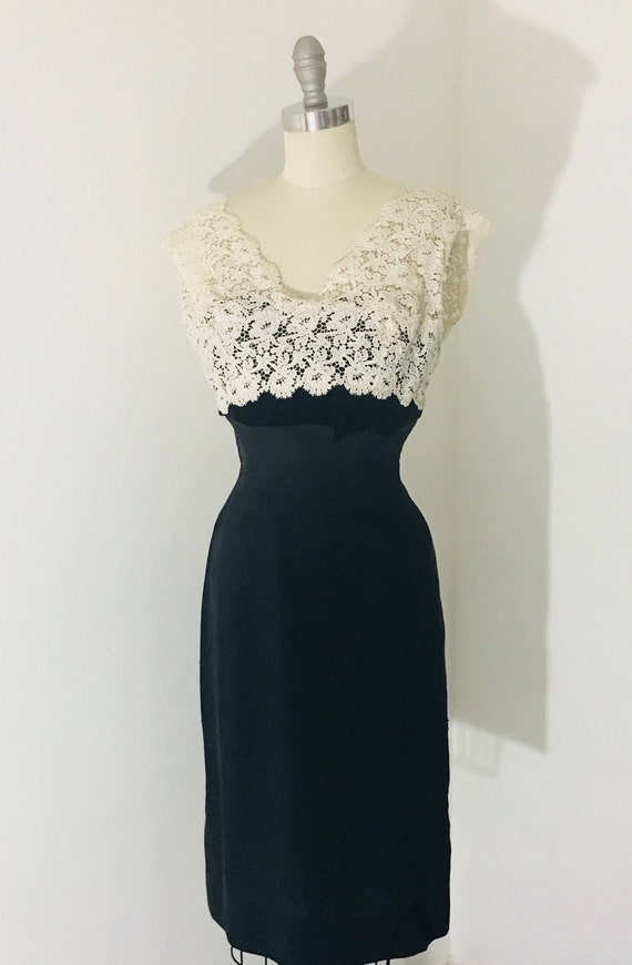 50's Silk & Lace Cocktail Dress | S/M - image 2