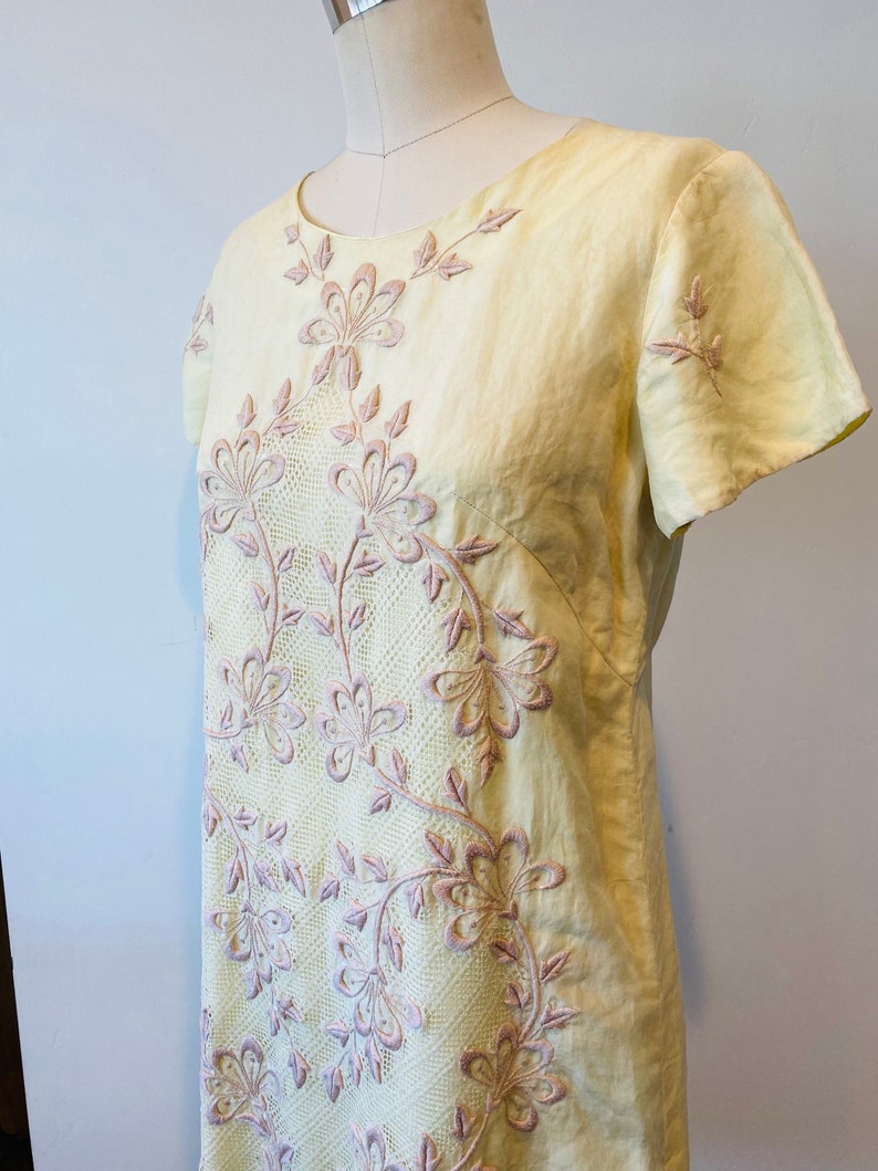 60s Silk Embroidered Shift Dress M image 2