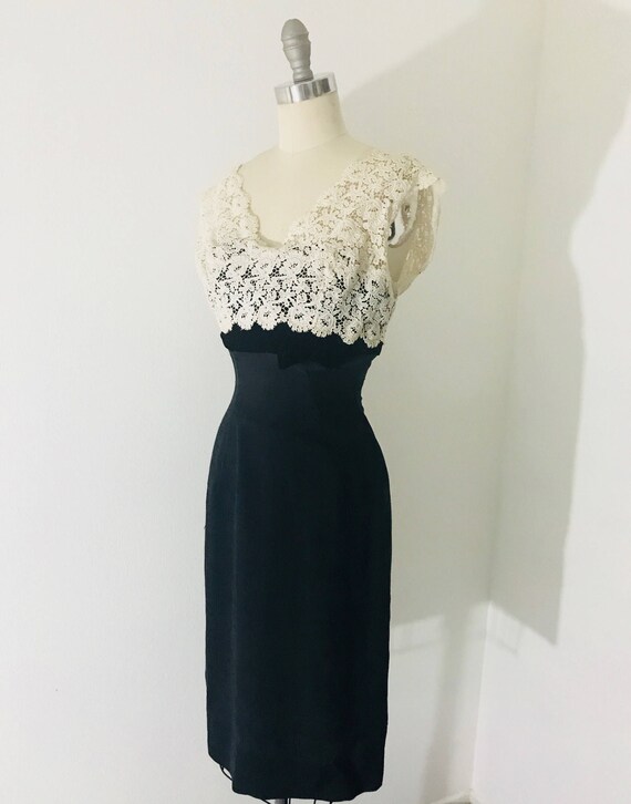 50's Silk & Lace Cocktail Dress | S/M - image 3