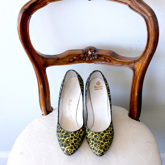 50's Mr. Marty Custom Satin Embroidered Pumps | 7 - image 5