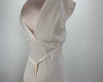 1940&#39;S Bias-Cut Negligee Lingerie - Light Pink Rayon - Detailed Swooping Neckline - Women&#39;s Size 34 - Small to Medium - Dead Stock
