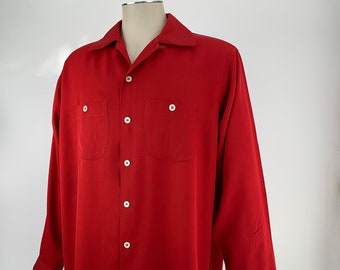 1940's Gabardine Shirt - Vivid Red Rayon - MANHATTAN LABEL  - Patch pockets - Loop Collar - Men's Size Large