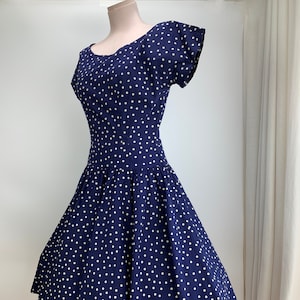 1950&#39;s POLKA DOT DRESS - Nipped Drop-Waist - Scoop Neckline - All Cotton - Full Gathered Skirt  - Size Small - 27 inch waist