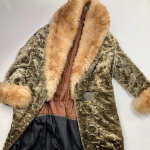 Rare Find - 1920&#39;s Faux Fur Coat with Natural Fur Trim - Cocoon Fur Wrapped - Great Gatsby! Size Small plus some