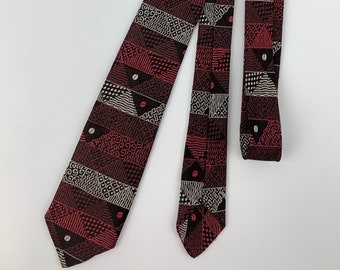 Late 1950'S Geometric Tie - Triangles, Dots & Swirls - Vivid Colors of Maroon, Silver and Black - Silk Fabric - Beautiful Design